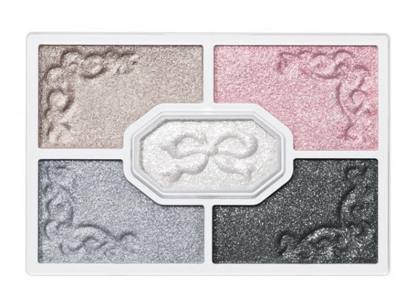 ジルスチュアートのクリスマス限定コフレは“夢のクローゼット”がテーマ【Xmasコフレ】