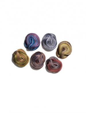 イッセイミヤケ、3Dスチームストレッチ×色パレット抽出の最新技術で限定アイテム製作