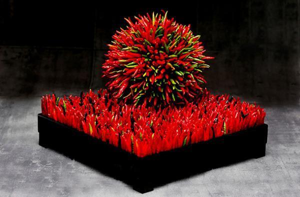 ニコライ・バーグマン、展覧会「伝統花伝」を6年ぶりシャングリ・ラ ホテル東京で開催