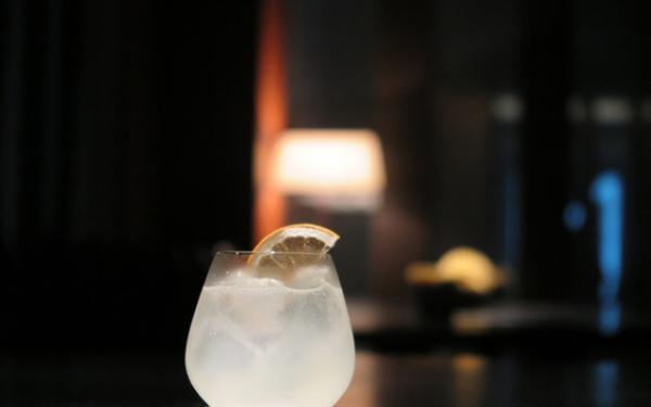 ブルガリ新作フレグランス「オ・パフメ オーテブルー」発売記念、限定チョコ＆カクテルが登場