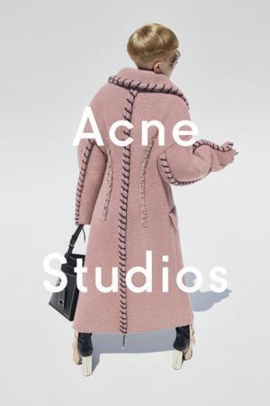 アクネ ストゥディオズの2015-16秋冬キャンペーン、モデルにジョニー・ヨハンソンの息子を起用