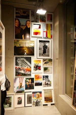 ズッカの写真展「TRAVEL WITH ZUCCa」開催中。写真家・小浪次郎がベルリンを撮る