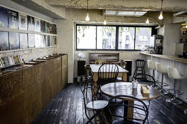 ファセッタズム、曽我部恵一のカフェとコラボ。初リメイクアイテムを新宿伊勢丹でお披露目