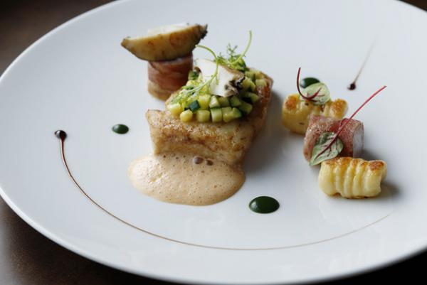 パレスホテル東京で楽しむ“秋の旬”。松茸、鮭、栗…彩り豊かな秋季限定メニュー