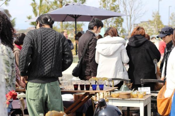 湘南T-SITEにて“南仏プロヴァンス”をテーマにしたアンティークの蚤の市を開催中