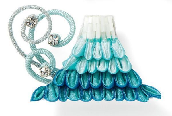 山口小夜子デザインのジュエリー作品「uruyui」、新宿伊勢丹で現代風に昇華