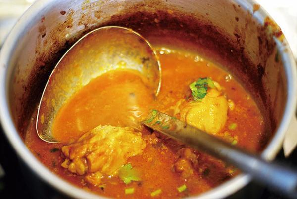 「青山カレーフェスティバル」で刺激的な秋。国際連合大学前で今週末開催