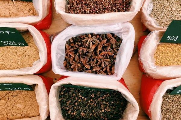 「青山カレーフェスティバル」で刺激的な秋。国際連合大学前で今週末開催