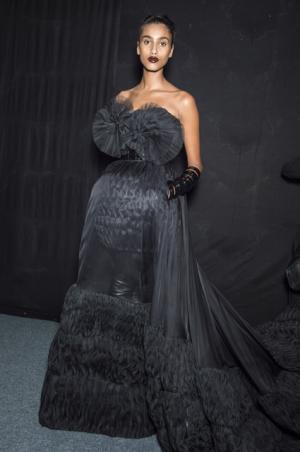 ティッシ就任10周年のジバンシィのショーはNYで壮大な愛のスペクタクル【2016春夏】