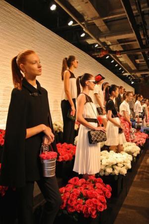 新ライン「ブルーム ストリート レーベル」を発表。ケイト・スペードのフラワーショップ 【2016春夏】