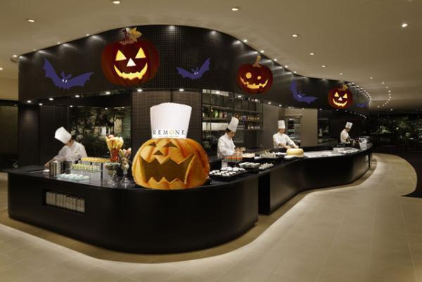 カボチャの馬車ケーキに、お化けのチョコピザ…リーガロイヤルの“ハロウィン”