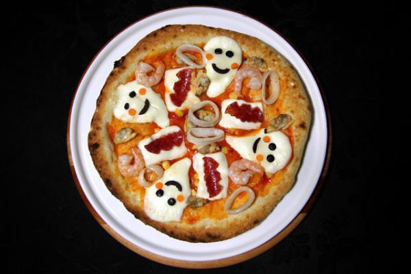 カボチャの馬車ケーキに、お化けのチョコピザ…リーガロイヤルの“ハロウィン”