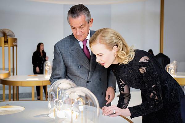 ニコール・キッドマン、OMEGA主催「Her Time」展オープニングに出席