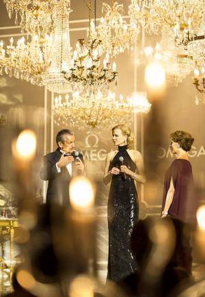 ニコール・キッドマン、OMEGA主催「Her Time」展オープニングに出席