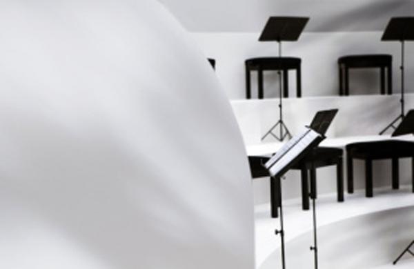 【生中継】バーバリー プローサム16SSウィメンズコレクション、21日21時より