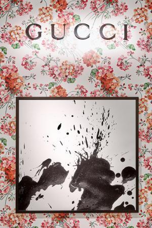 グッチ、アレッサンドロが書家・紫舟と表現する「GGブルームス」の世界。限定イベントを新宿伊勢丹で開催中