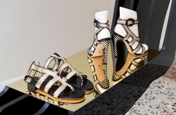 セルジオ ロッシ16SSウィメンズコレクション