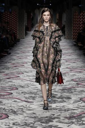 【ルック】グッチ2016春夏ウィメンズコレクション