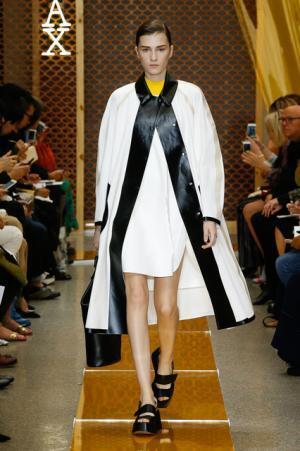 【ルック】スポーツマックス16SSコレクション