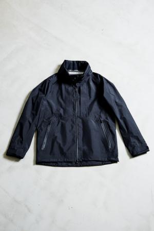 ホワイトマウンテニアリング、グラフペーパーの別注多機能ジャケットを限定発売