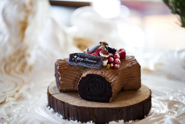 アンダーズ 東京のクリスマス、ワインに合う大人のケーキや人気エクレアの期間限定フレーバーなど