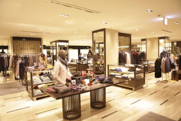 ルイジ ボレッリを核にドレスカジュアルを強化した「クレアティーボ」【銀座三越メンズリモデルVol.03】