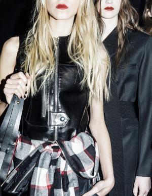 3.1 フィリップ リム、10周年を記念したバッグコレクションを新宿伊勢丹で先行発売