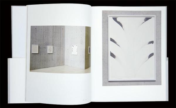 美しくミクロな植物の彫刻。限定700部、作家レーアの日本初個展図録【NADiffオススメBOOK】