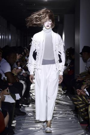 結ぶ、繋ぐ、重ねる、ファセッタズムが見せた新たな”一面”【16SSウィメンズ】