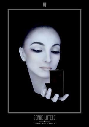 暮れ染まる前の黄金色の光を瞼に重ねる、ルタンスのゴールドパレット【Today's item】