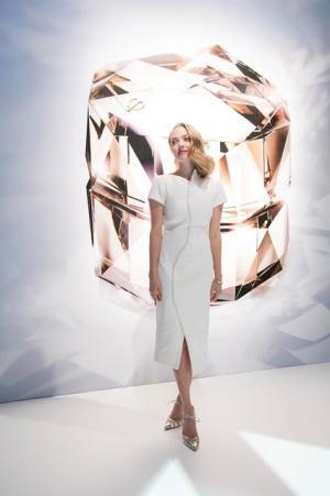 クレ・ド・ポー ボーテが5年ぶりのリニューアル。ストレスを溜めない肌づくりを目指す