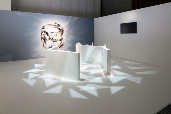 クレ・ド・ポー ボーテが5年ぶりのリニューアル。ストレスを溜めない肌づくりを目指す