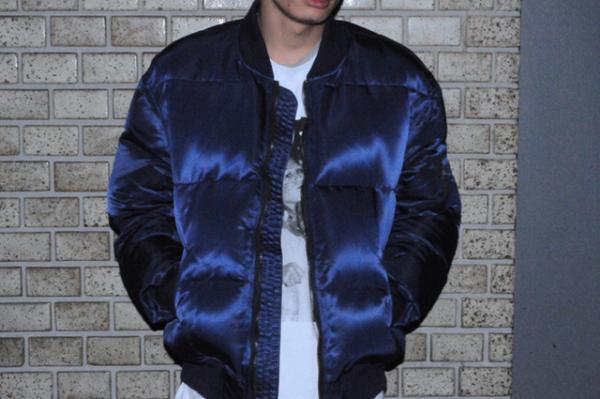 ファセッタズム「MA-1」にネイビーカラー登場、イラストレーター・Noritakeとのコラボアイテムも