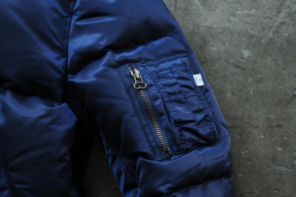 ファセッタズム「MA-1」にネイビーカラー登場、イラストレーター・Noritakeとのコラボアイテムも