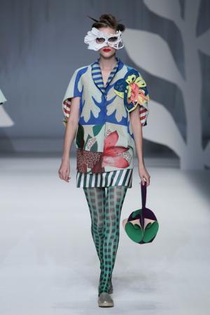 色であふれる最先端の花の画集をマティスに捧げたヒロココシノ【16SSウィメンズ】