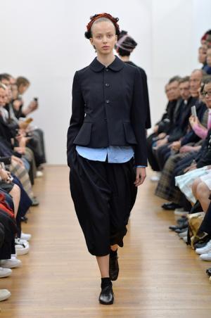 【ルック】コム デ ギャルソン・コム デ ギャルソン16SSコレクション