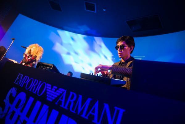 「エンポリオ アルマーニ サウンズ」に、NYで話題のR&amp;BユニットLION BABEが登場