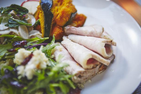 カリフォルニア発、スロー“ファスト”フード店「sage &amp; fennel」が広尾にオープン