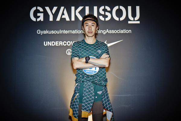 進化するGYAKUSOUに、浅野忠信が「ギャクソーーー！」乱入？