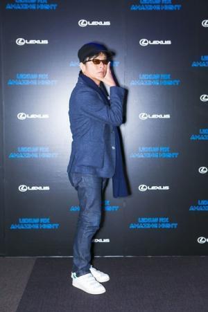 レクサスの新型「RX」誕生記念、覆面レスラーがセレブとパーティー！