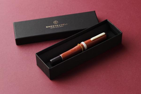 ショコラの芸術。パレスホテル東京の食べられるネクタイや万年筆をバレンタインに