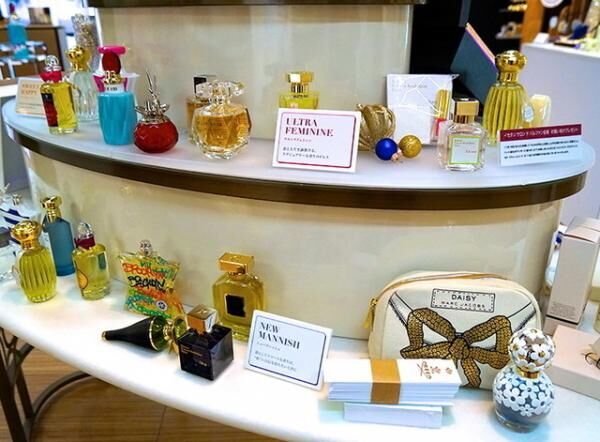 新宿伊勢丹で香水の祭典 サロン ド パルファン 開催 洋服のように香りも着替えて 15年11月10日 ウーマンエキサイト 1 3