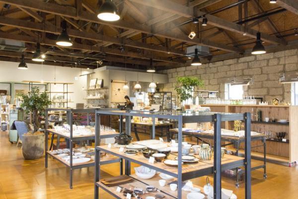 地方発の一大文化施設を目指すセレクトショップ「GEA」【山形ニット紀行Vol.3--佐藤繊維 後編】