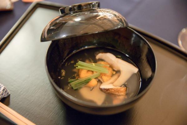 京都の若き才能「GO ON」、粋な大人のための一夜限りの雅な宴で下鴨神社・直会殿に集う