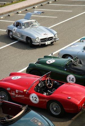 日本の世界遺産をクラシックカーで巡る、ダンヒルが1,000kmカーラリーのムービー公開