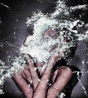 東京・神田から発信するアートシーンの最前線。写真家・佐藤裕信の個展開催