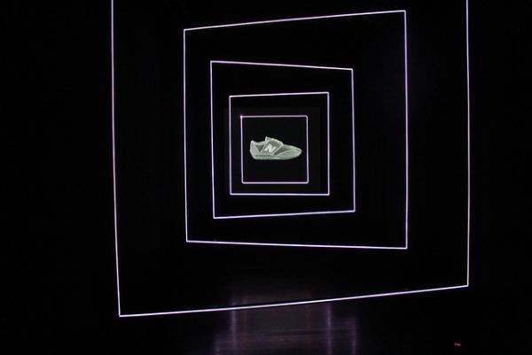 16年に110周年を迎えるニューバランス。“再発明”をテーマに2016記念モデルなどを展開