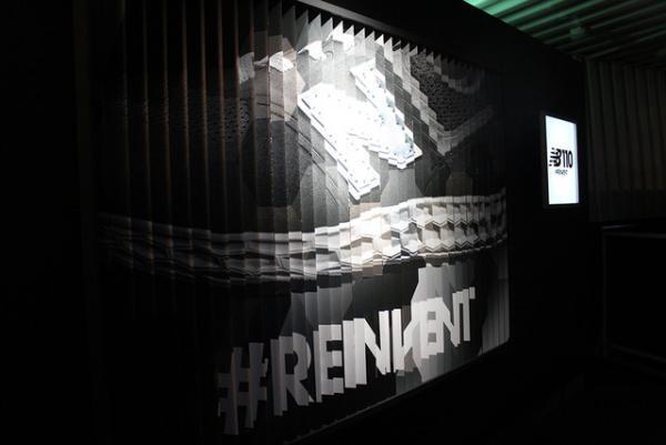 16年に110周年を迎えるニューバランス。“再発明”をテーマに2016記念モデルなどを展開