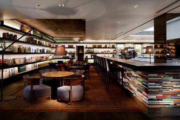 バリーの世界を堪能する期間限定ラウンジが代官山蔦屋にオープン。貴重なアーカイブを公開