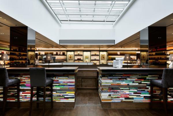 バリーの世界を堪能する期間限定ラウンジが代官山蔦屋にオープン。貴重なアーカイブを公開